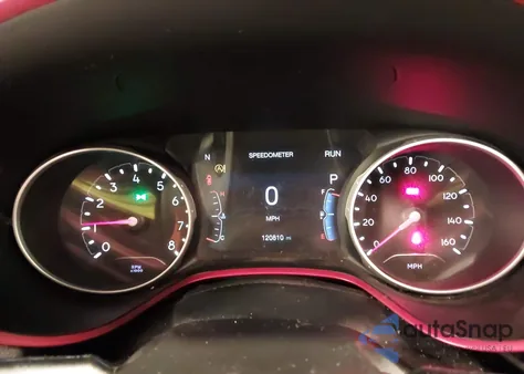 2019 Jeep Compass Trailhawk 4X4 z USA, uszkodzony, nr VIN 3C4NJDDB2KT838235